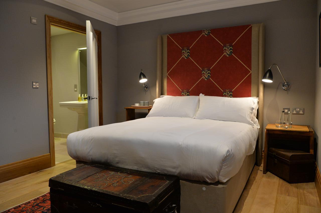 The Castle Inn Harrogate Extérieur photo