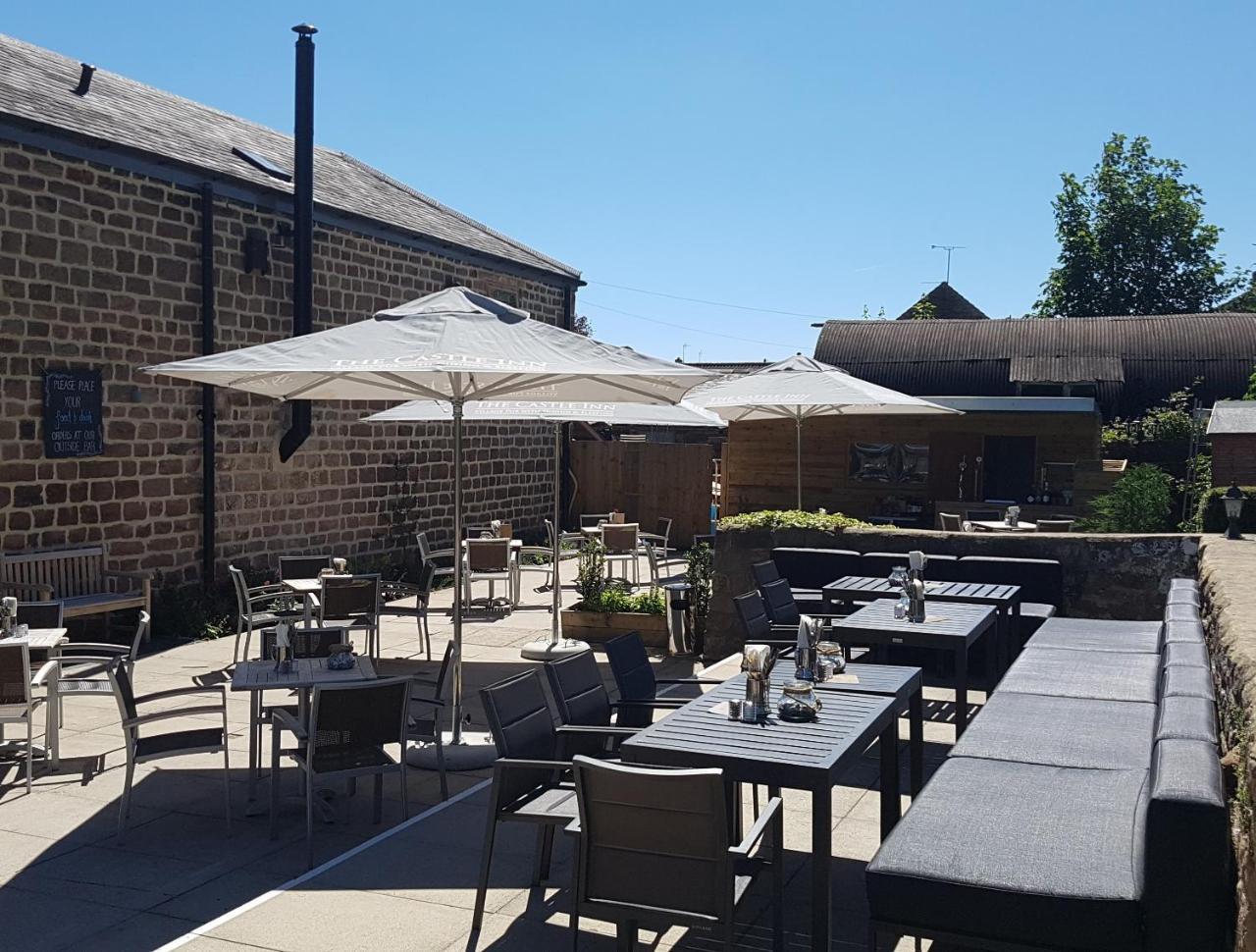 The Castle Inn Harrogate Extérieur photo